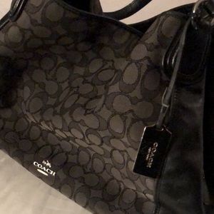 COACH Edie ShoulderBag 31